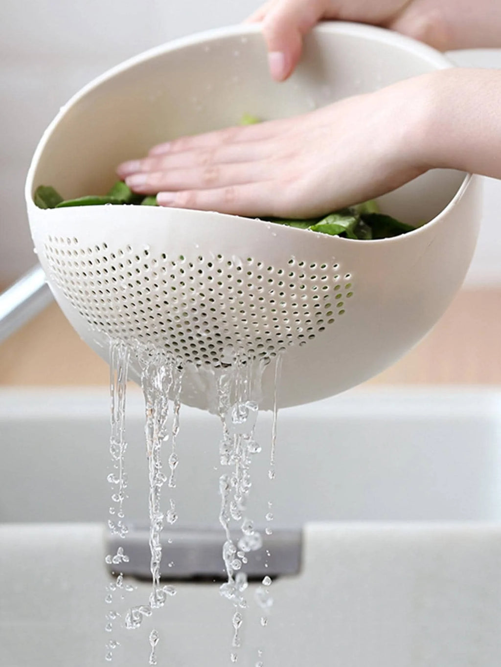 Handled Colander Bowl